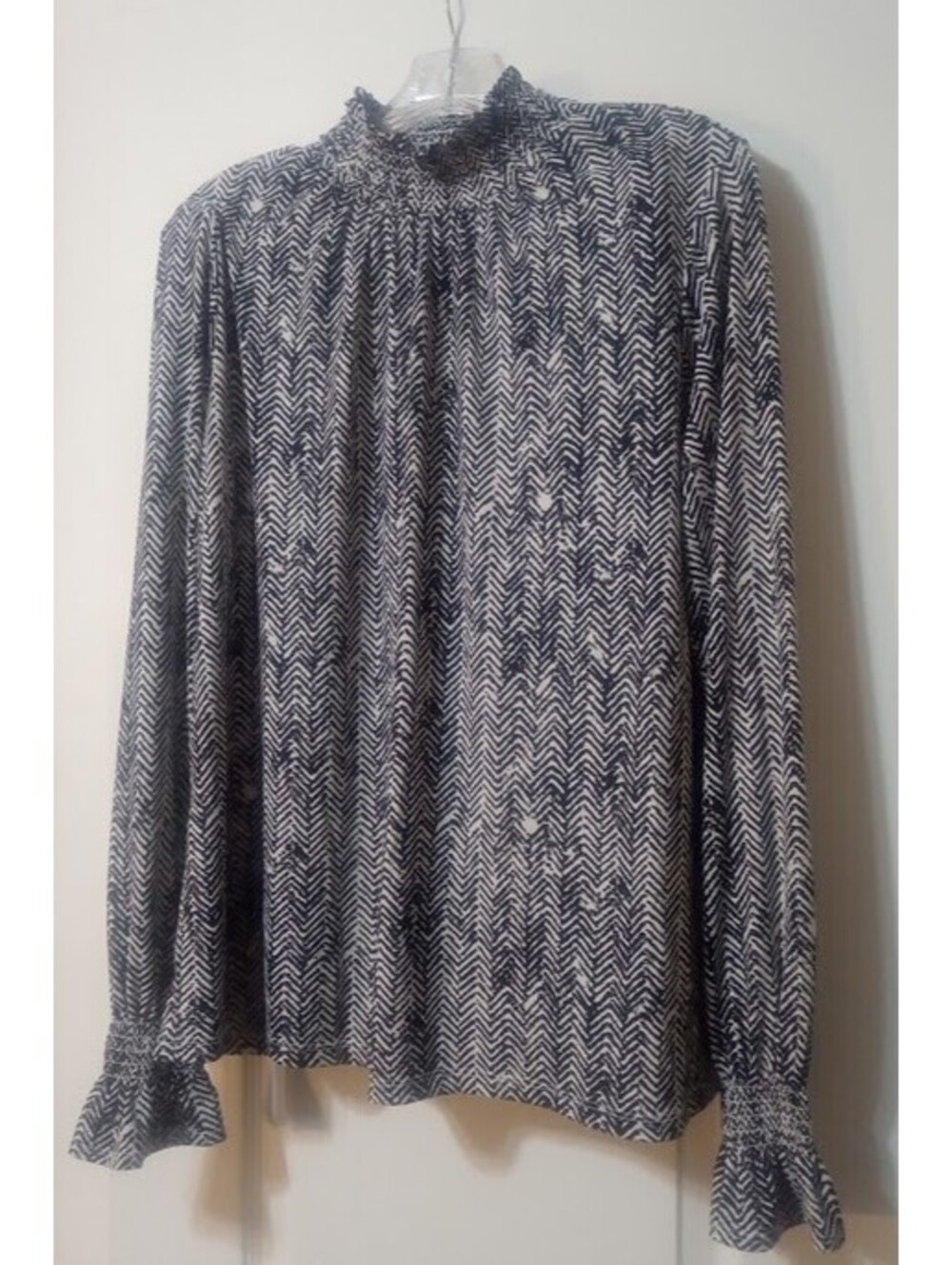 Black & White Herringbone Blouse — Banana Republic, Size Medium